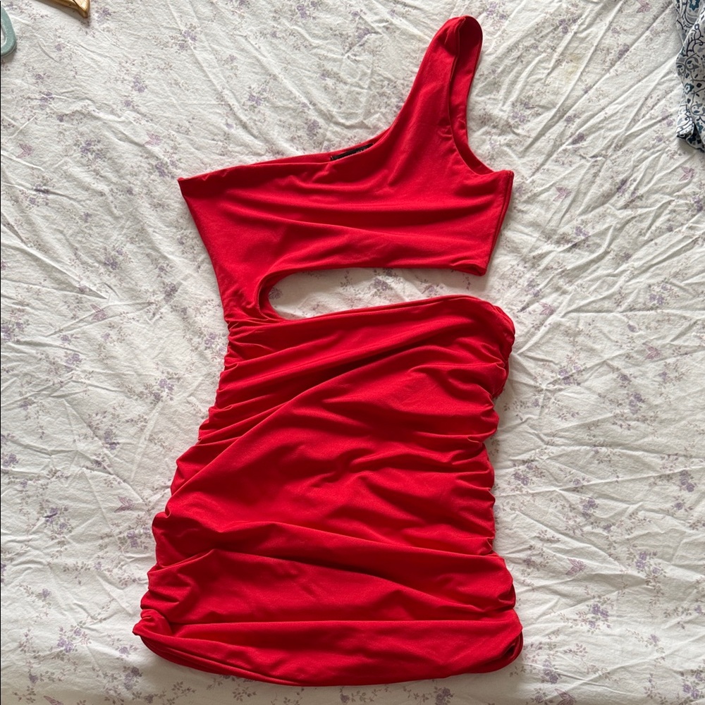 Red One-Shoulder cut out Dress